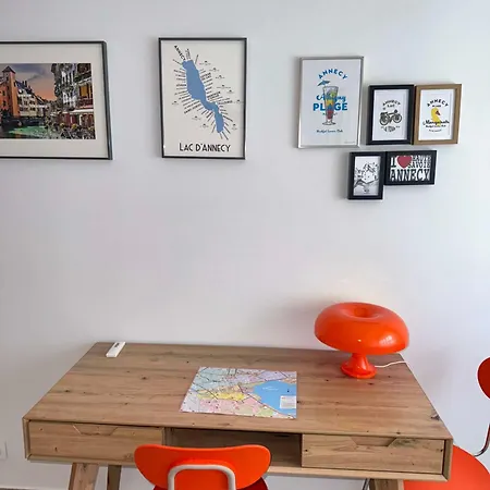 Apartment Bel Et Place De Parking Au Coeur D'annecy *